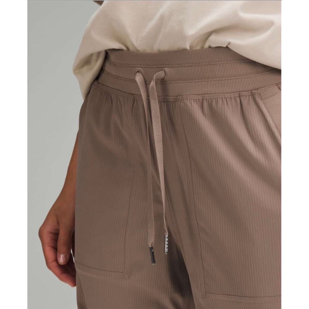 Lululemon Dance Studio Relaxed-Fit Mid-Rise Cargo Pant Taupetastic XL Athletic - Picture 5 of 12
